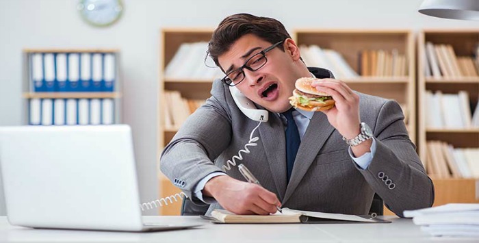 10 Reasons To Leave Your Desk At Lunch