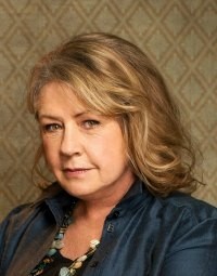 Noni Hazlehurst